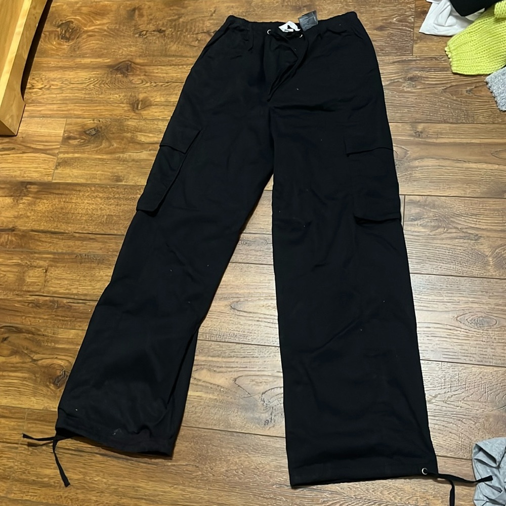 cargo pants - Picture 1 of 8